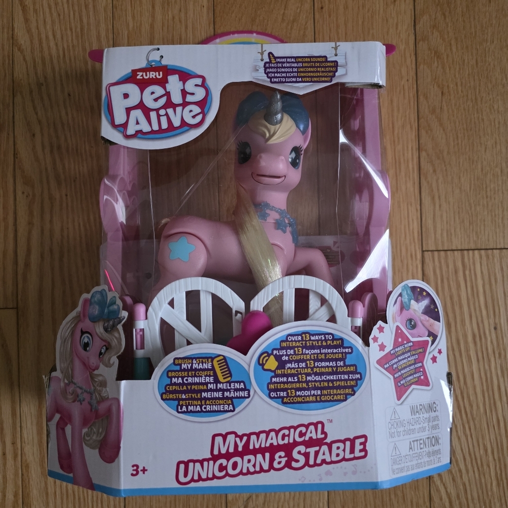 Zuru Pets Alive My Magical Unicorn & Stable - Pink